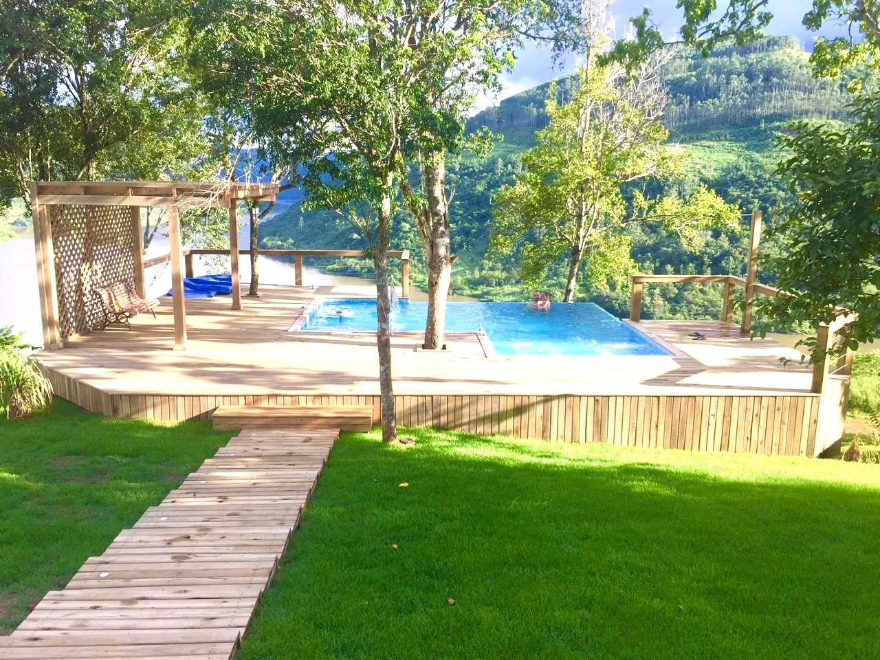 Casa de 3 quartos, 2300m² no bairro BR480, em Chapecó | Eu Corretor