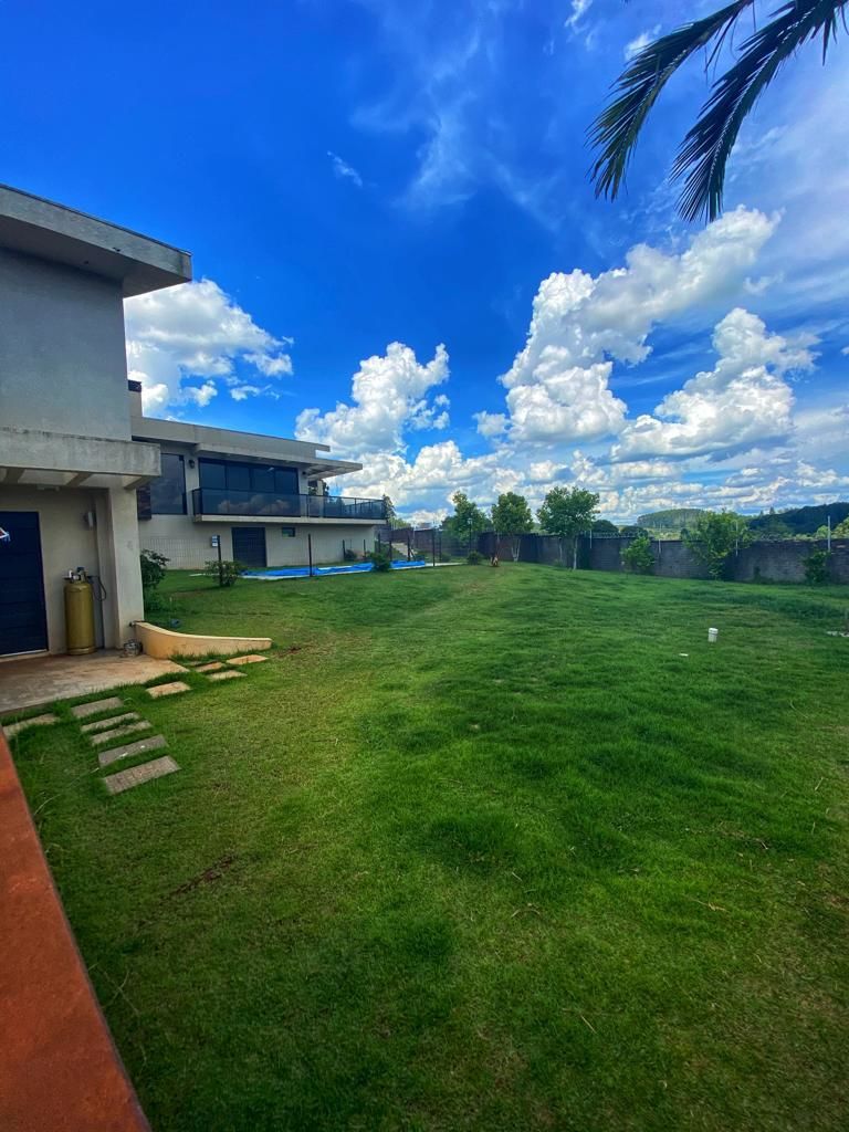 Casa de Condomínio de 3 quartos, 440m² no bairro Seminário, em Chapecó | Eu Corretor