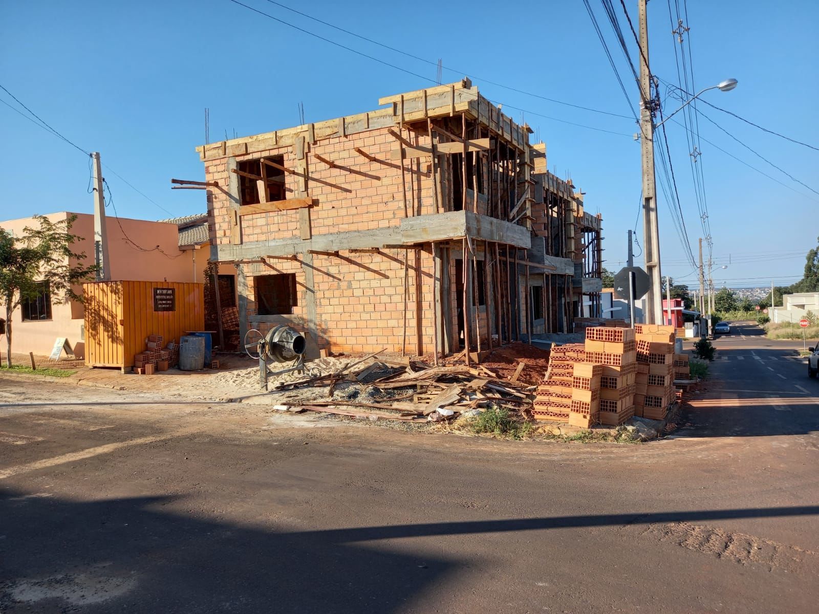 Sobrado de 2 quartos, 90m² no bairro Desbravador, em Chapecó | Eu Corretor