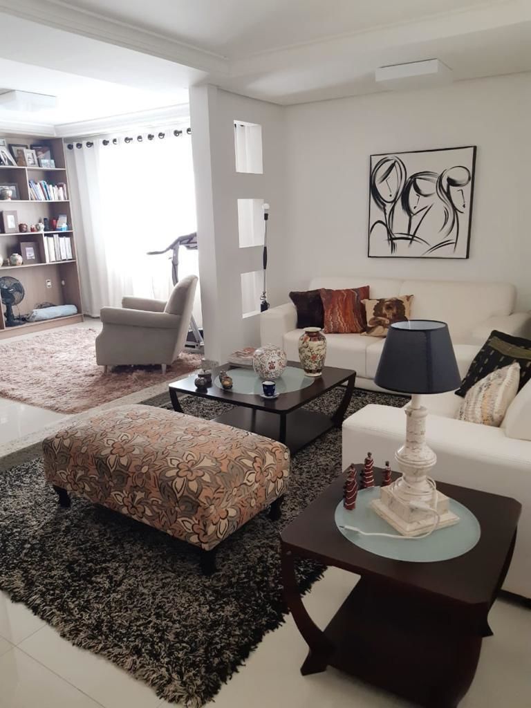 Casa de 3 quartos, 350m² no bairro Santa Maria, em Chapecó | Eu Corretor