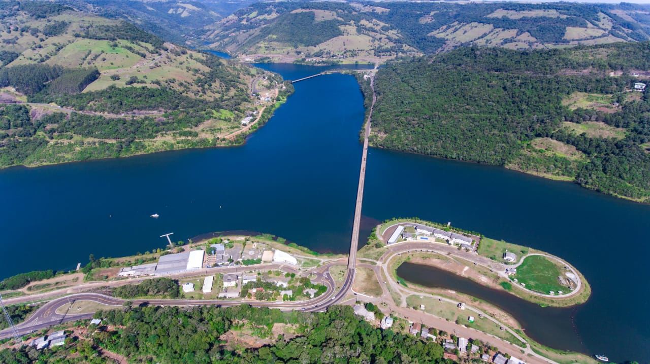 Chácara de 25800m² | Eu Corretor