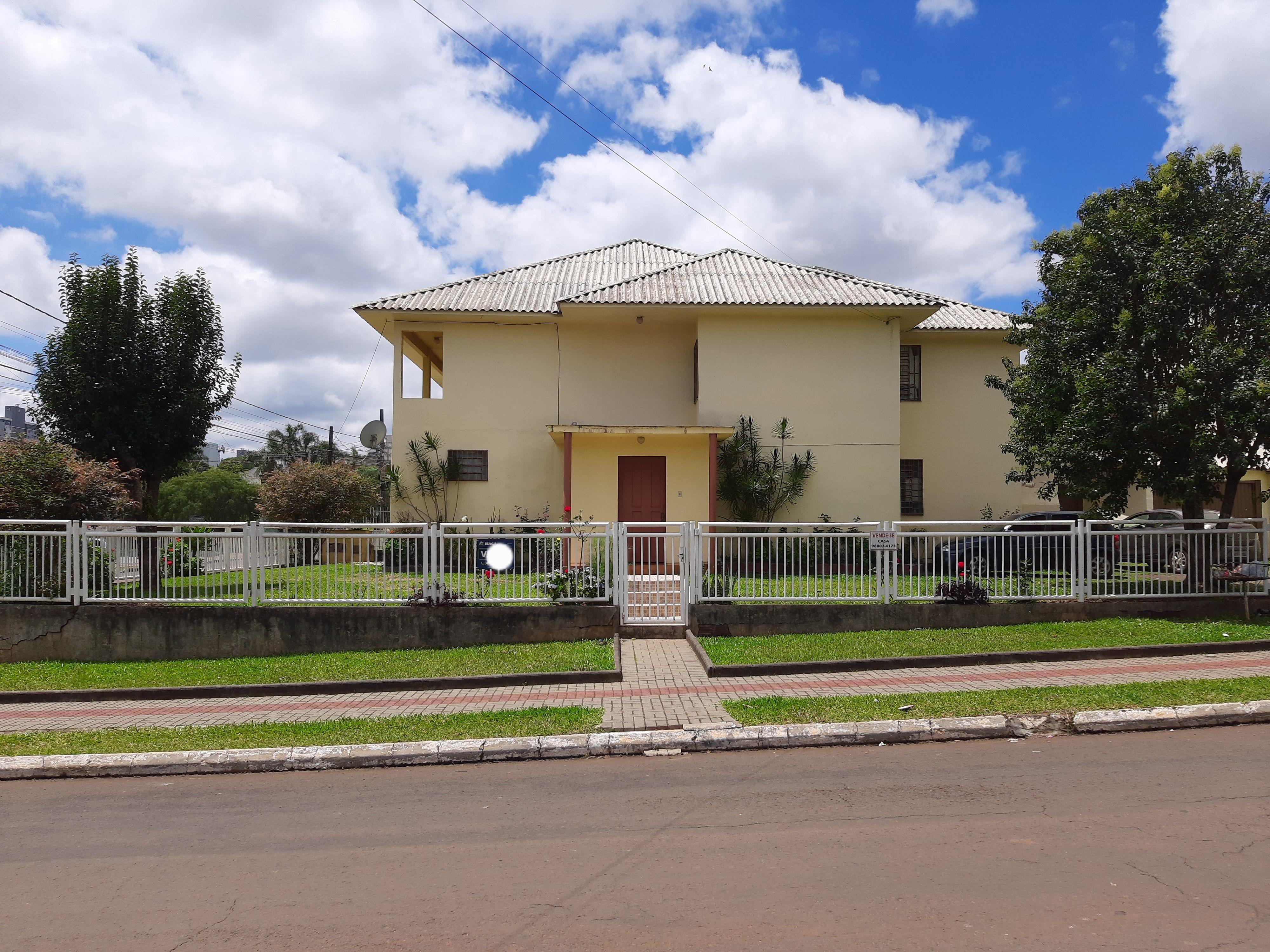 Casa de 9 quartos, 384m² no bairro SAIC, em Chapecó | Eu Corretor