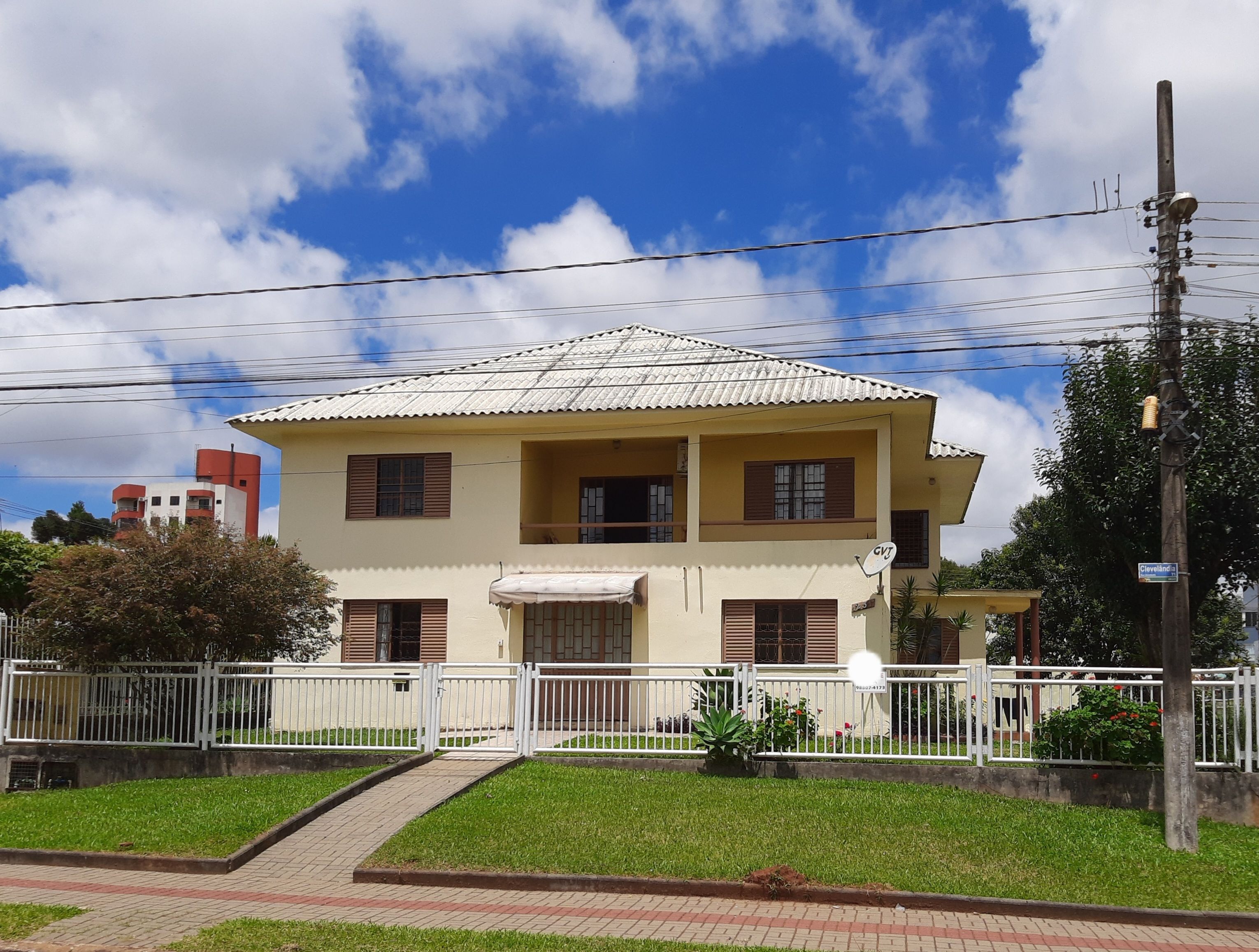 Casa de 9 quartos, 384m² no bairro SAIC, em Chapecó | Eu Corretor