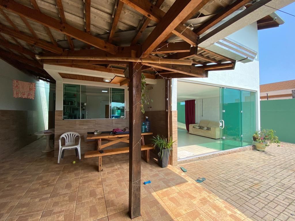 Casa de 3 quartos, 181m² no bairro Santos Dumont, em Chapecó | Eu Corretor