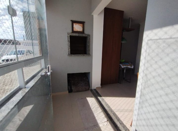 Apartamento semimobiliado à venda no Campeche em Florianópolis